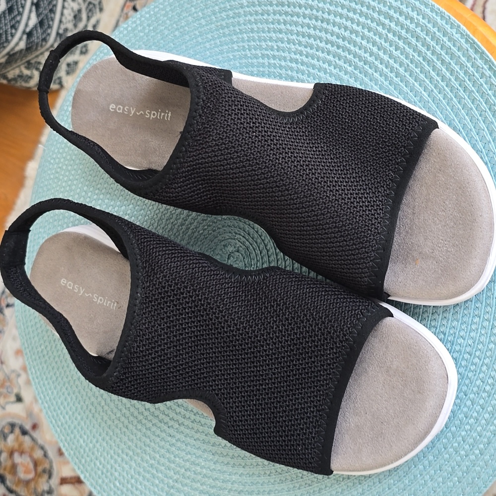 EASY SPIRIT BRAND WOMEN'S BLACK LIGHTWEIGHT SUMMER SANDALS SIZE 9.5